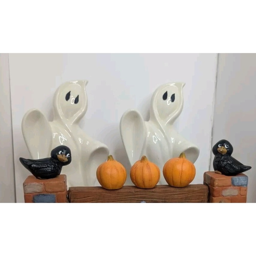 Ghost Figurine, Vintage! Retro Halloween Decorations White Ceramic Spooky Season - Picture 6 of 10